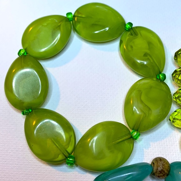 Set of 3 beautiful vintage acrylic bracelet - Picture 2 of 4